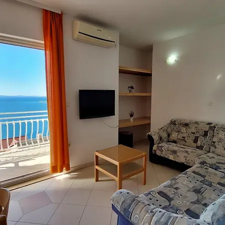 Luka Apartment