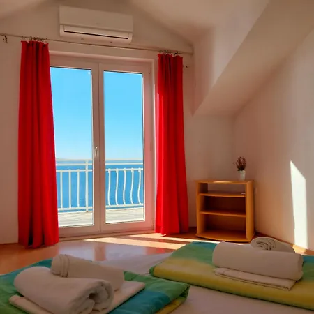Apartment Luka